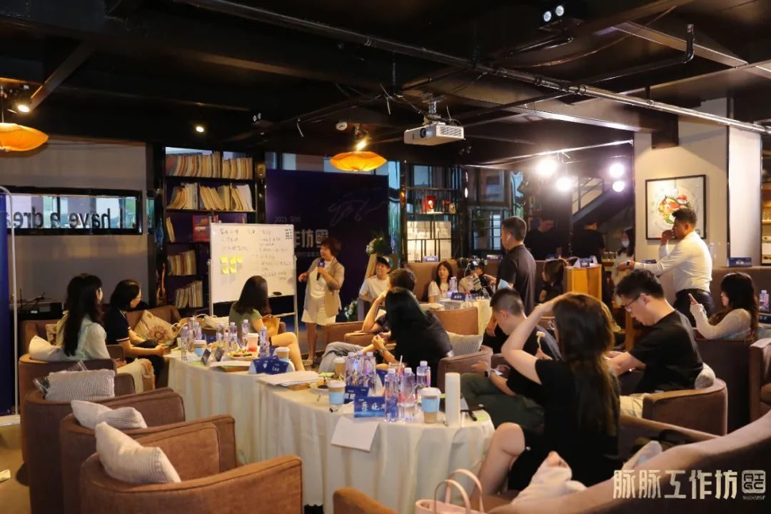 AIGC相关岗位数量井喷增长下AI行业发展趋势